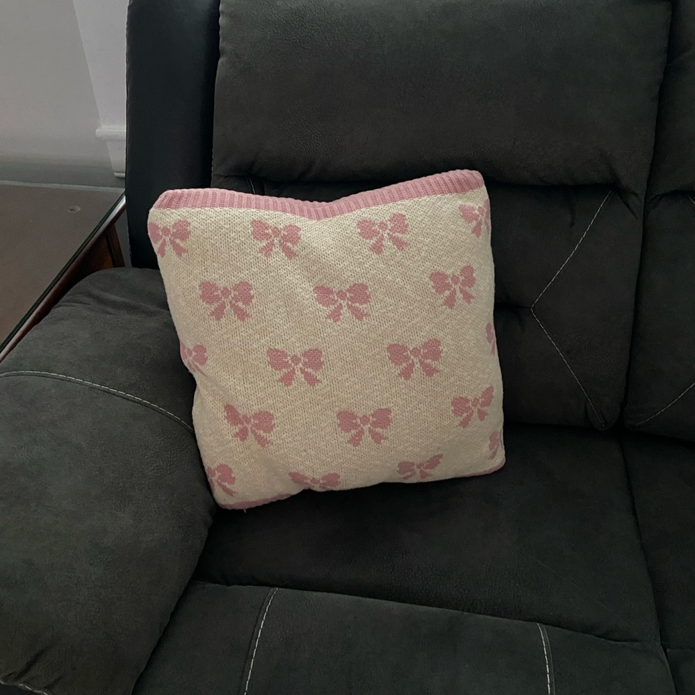 Pink Bow Throw pillow Coquette